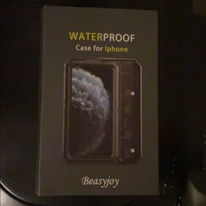 Beasyjoy Camo iPhone 11 Waterproof Case NWT